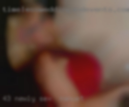 43 newly divorced   and looking for sex in Nanuet for fun.