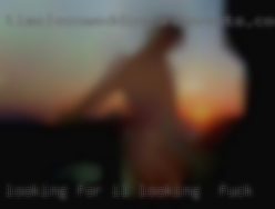 Looking for FWB IL looking to fuck and maybe more.