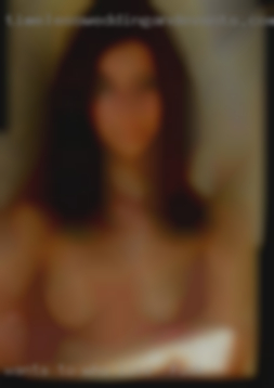 Wants who like to fuck to enjoy sex to its fullest.